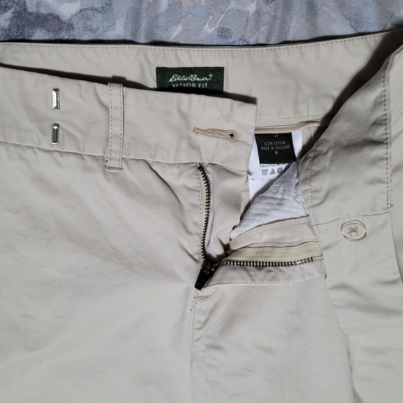 Eddie Bauer Vashion Fit‎ Khaki Cotton Capris, size 6 - Picture 8 of 9